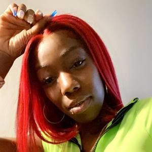 Meet your Posher, Ebby